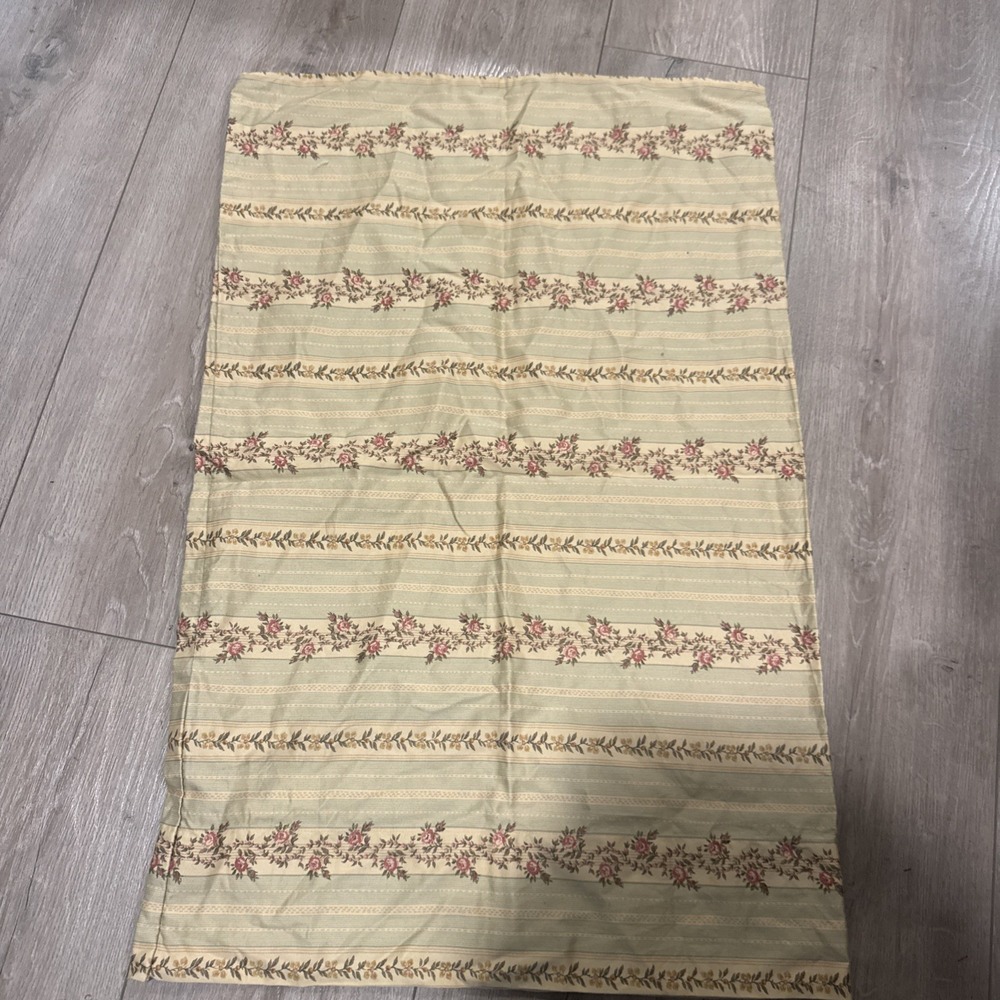 Chaps WELBOURNE English Country House Floral Striped Standard Pillow Case